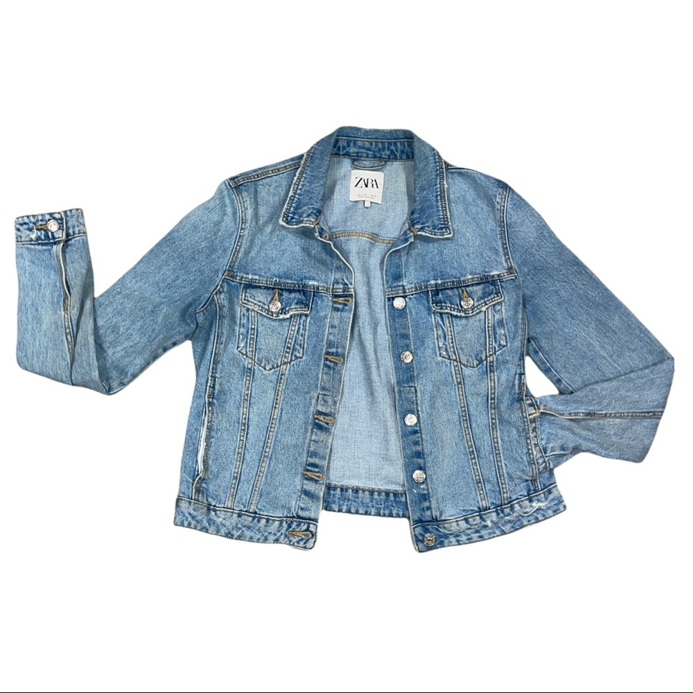 Zara Women’s Distressed Jean Jacket Size Large